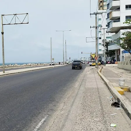 Apartamento Economico Apartaestudio Edificio Frente A La Playa *