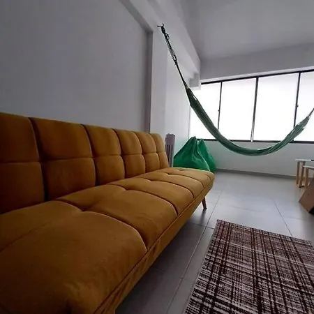 Apartamento Economico Apartaestudio Edificio Frente A La Playa