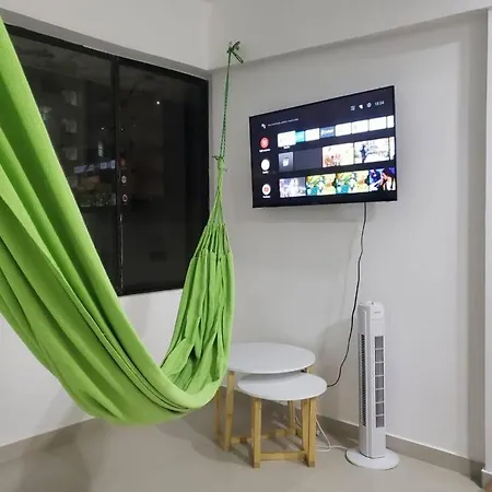 Apartamento Economico Apartaestudio Edificio Frente A La Playa *