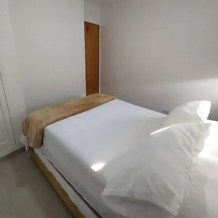 Economico Apartaestudio Edificio Frente A La Playa Apartamento Cartagena